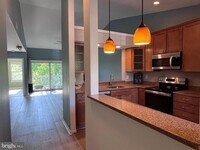 Building Photo - 2940 Yarling Ct