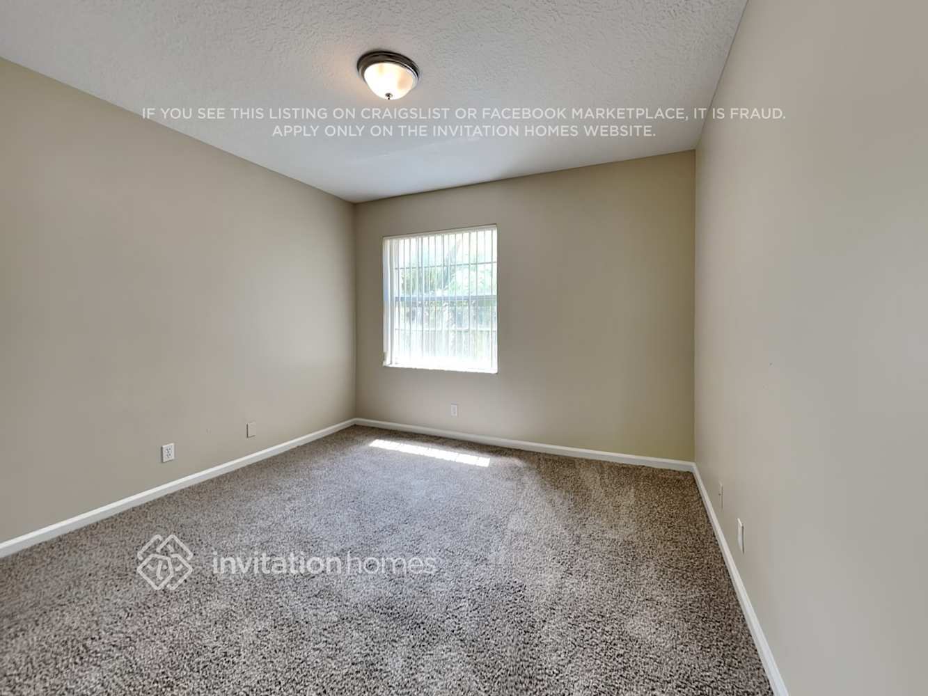 Building Photo - 5143 Heron Ct