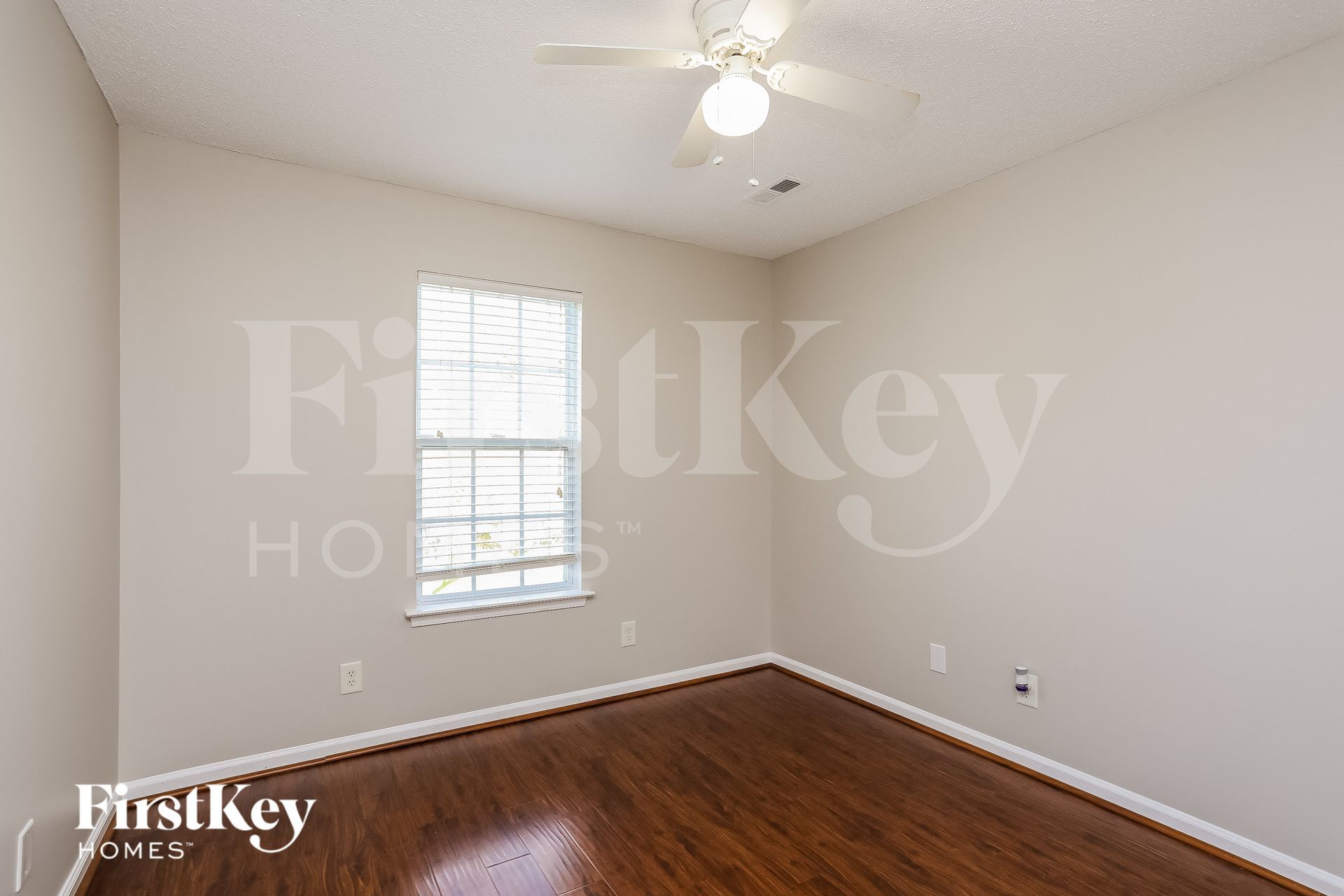 Building Photo - 1115 Fieldstone Dr