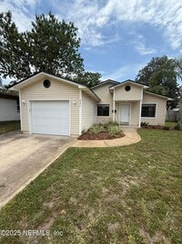 Building Photo - 537 Oleander St