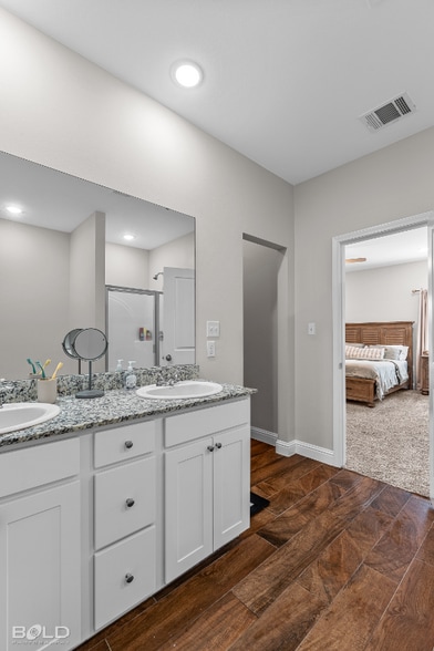 Building Photo - 1071 BAYOU BAY COURT