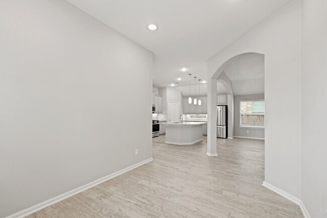 Building Photo - 10098 Black Maple Dr