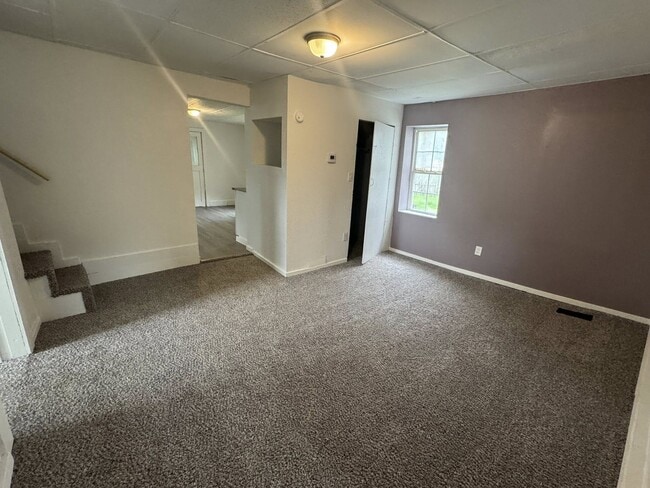 Building Photo - 845 Moxahala Ave