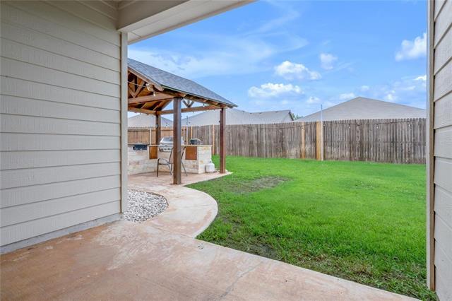 Building Photo - 2026 Sterling Gate Dr