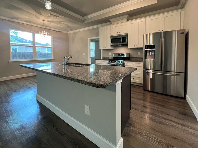 Building Photo - 3BR/2BA Home in Strawberry Fields