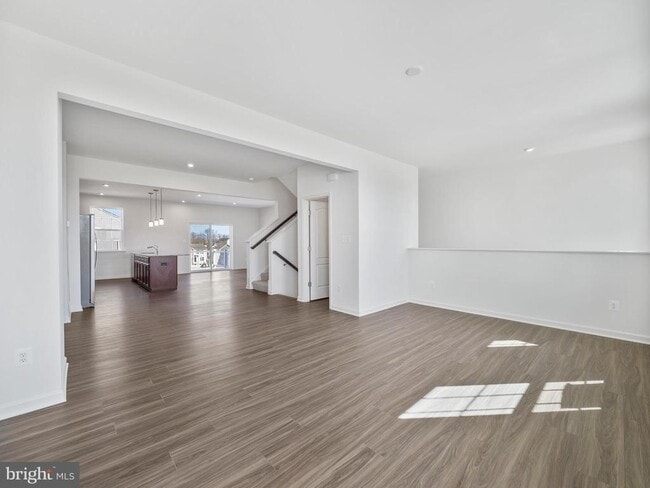 Building Photo - 92 Stafford Pl