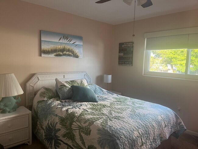 Building Photo - 3368 N Key Dr