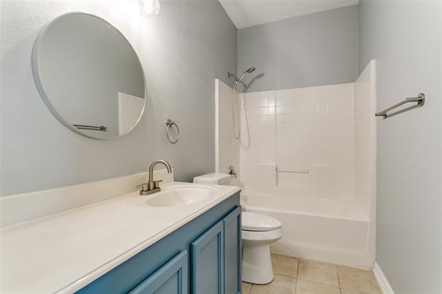 Building Photo - 815 Creekside Dr