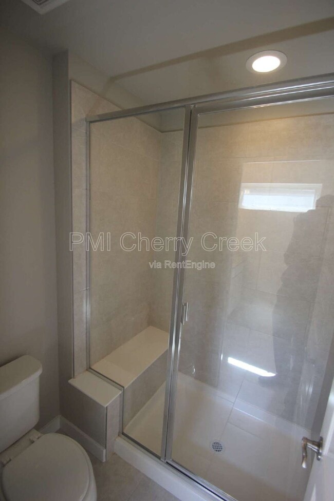 Building Photo - 2406 S Troy Ct