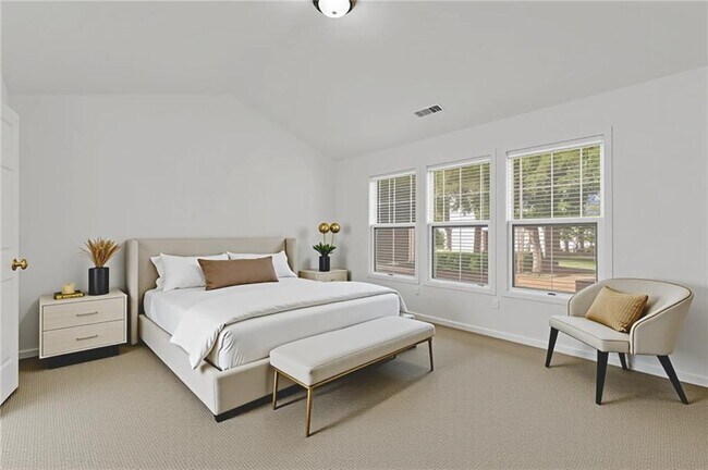 Building Photo - 3335 Briaroak Dr