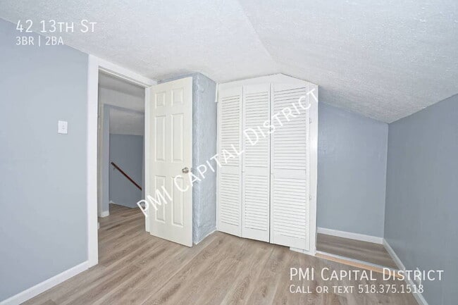 Building Photo - 42 13th St