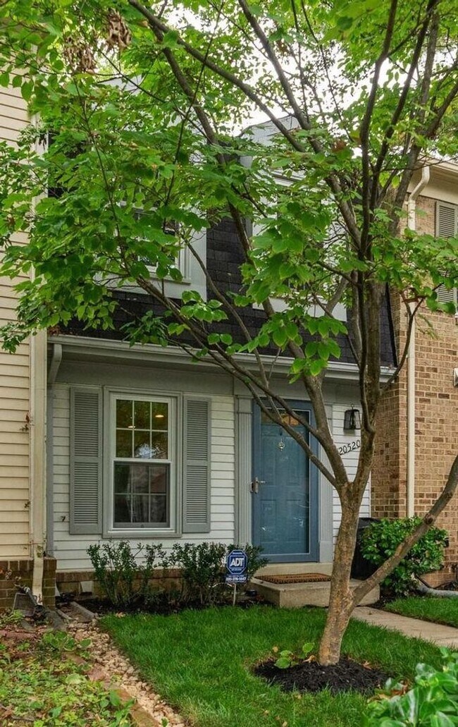 Building Photo - 20520 Strath Haven Dr