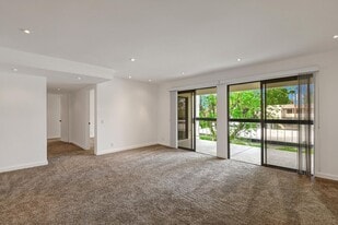 Building Photo - 1895 N Vía Miraleste