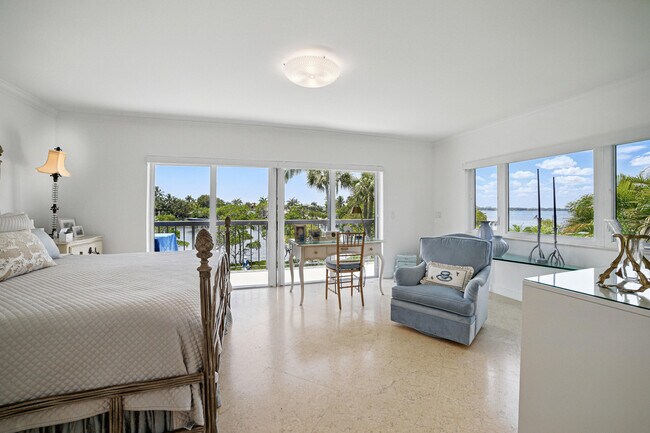 Building Photo - 3474 S Ocean Blvd