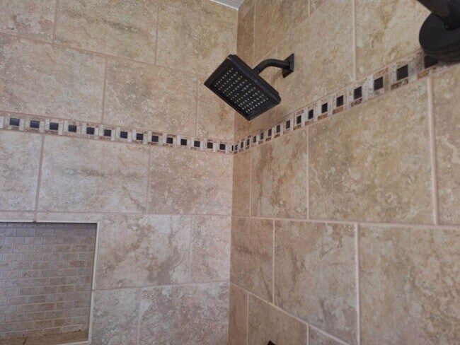 Building Photo - 1084 Nease Dr