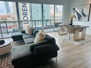 Building Photo - Luxury 1-Bedroom Apartment | 1,030 Sq. Ft. | The Cedars, Dallas