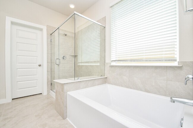 Building Photo - 5838 Wayne Wy