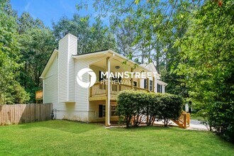 Building Photo - 4 Bedroom Pet-Friendly Home in DOUGLASVILL...