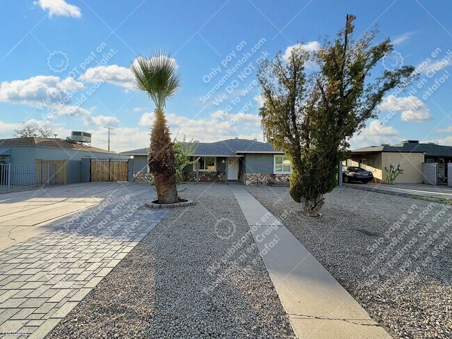 Building Photo - 4 br, 2 bath House - 4224 N 15th Ave
