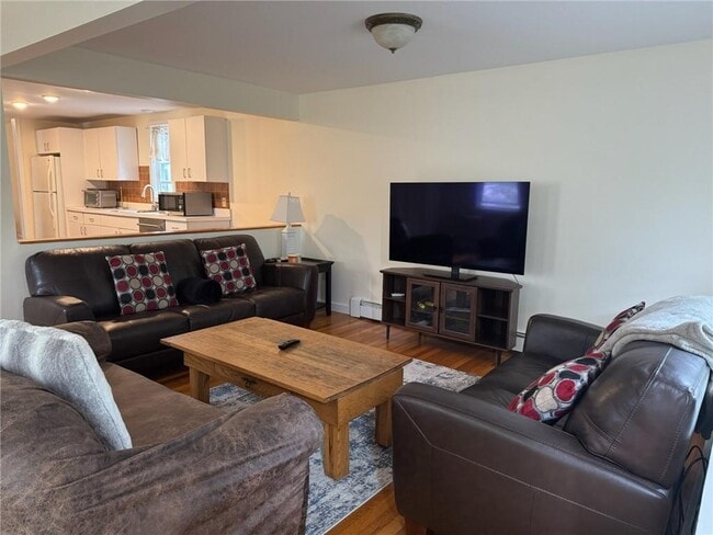 Building Photo - 23 Carey St