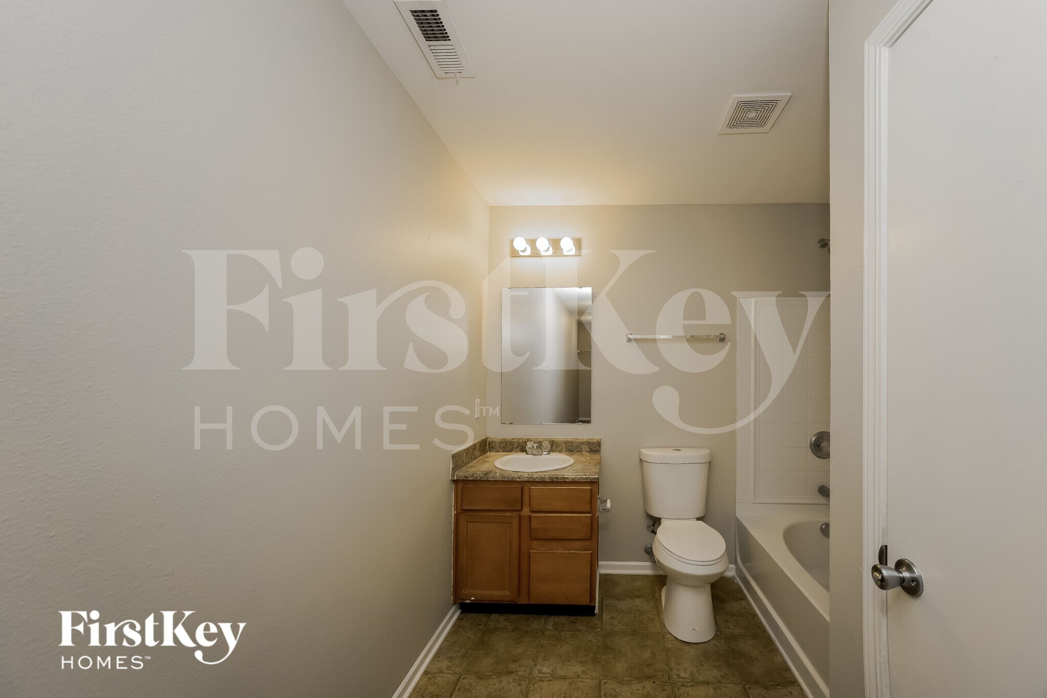 Building Photo - 11427 Arches Dr