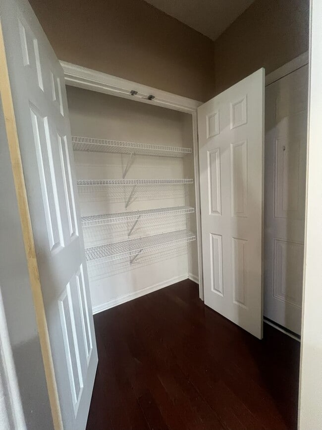 Building Photo - 13600 Warwick Longbay Dr