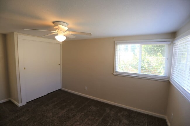 Building Photo - 575 E Street