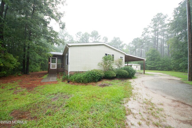Building Photo - 158 State Rd 1319