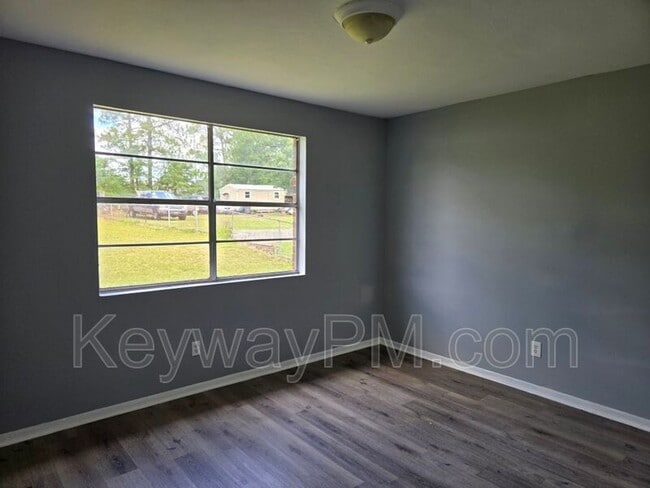 Building Photo - 2675 Teakwood Dr