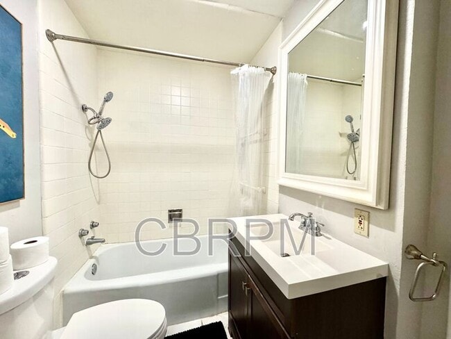 Building Photo - 2702 23rd St