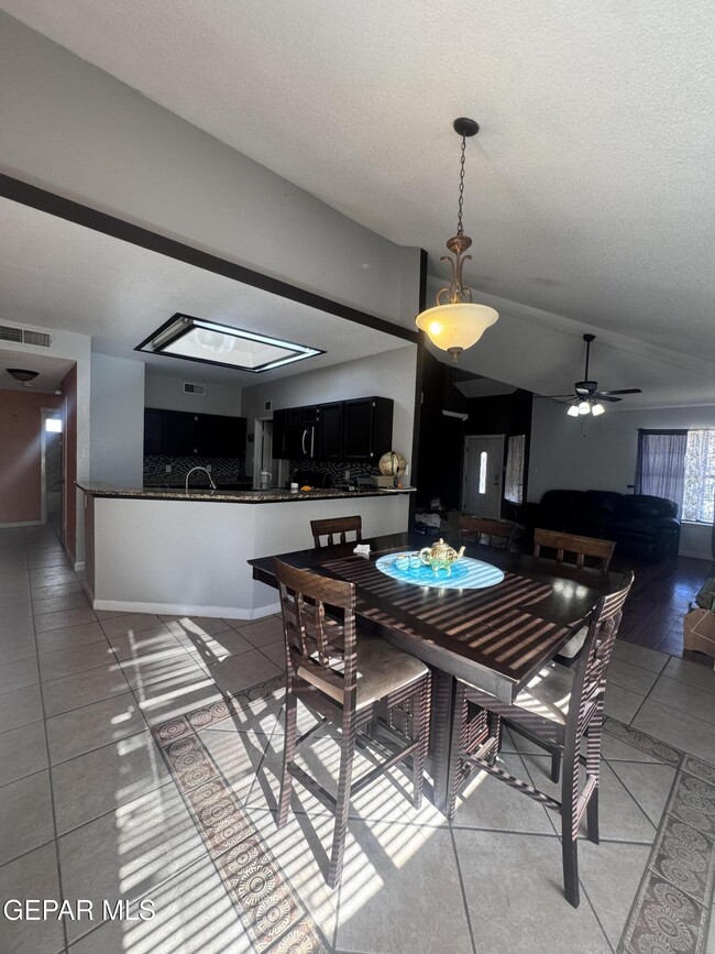 Building Photo - 7721 Waterhouse Dr