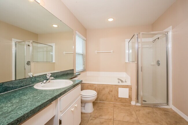Building Photo - 4020 Windell Pl