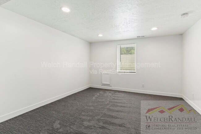 Building Photo - 5195 S 300 W