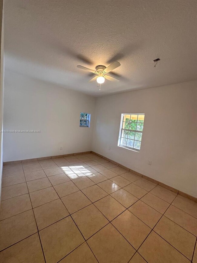 Building Photo - 3660 NW 20th Ave