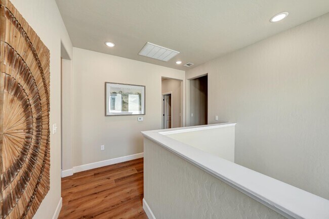 Building Photo - 2162 W Solo Wy