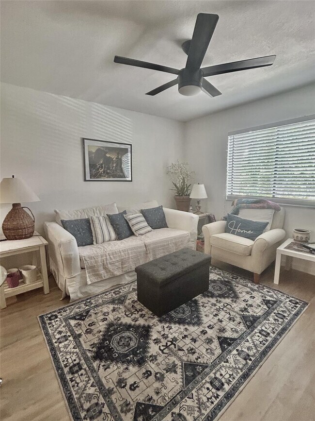 Primary Photo - 1363 NW 94th Way