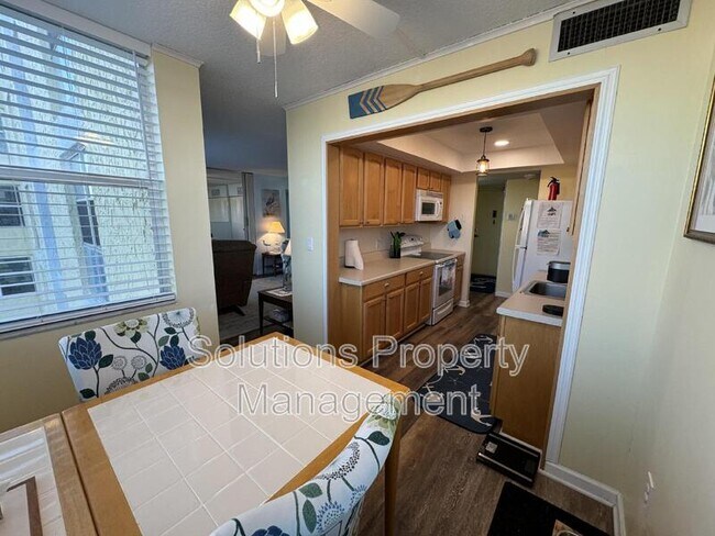 Building Photo - 4700 Ocean Beach Blvd