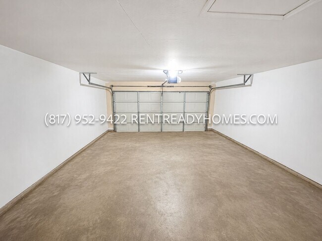 Building Photo - 3811 O B Crowe Dr