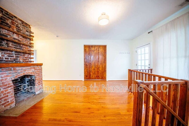 Building Photo - 605 S 11th St