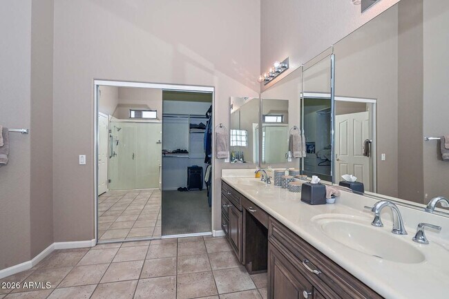 Building Photo - 3171 N Palmer Dr
