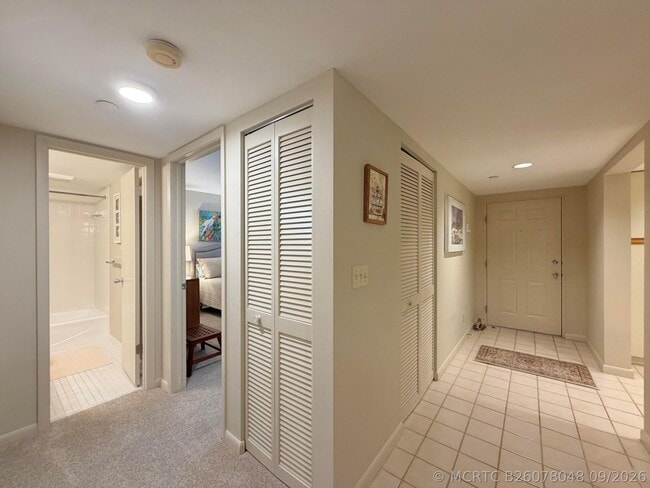 Building Photo - 337 Oak Harbour Dr