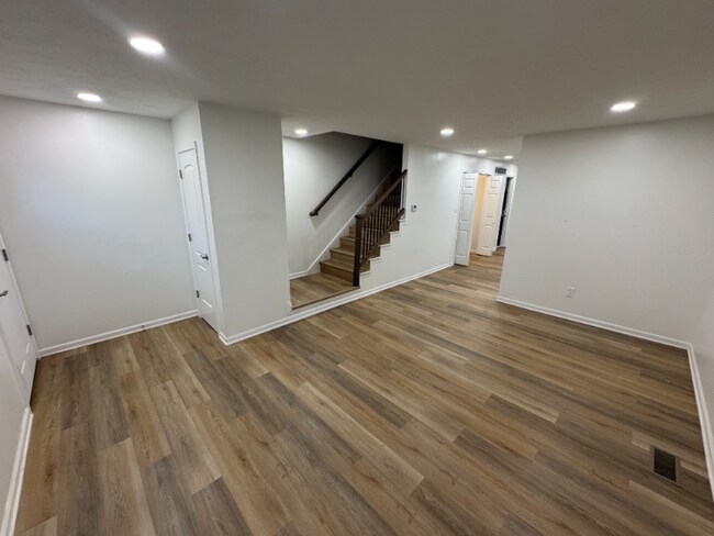 Building Photo - 1286 Stonegate Rd