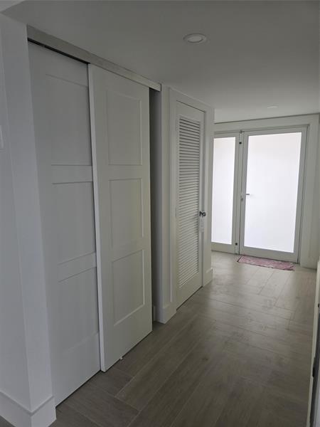 Building Photo - 328 N Ocean Blvd