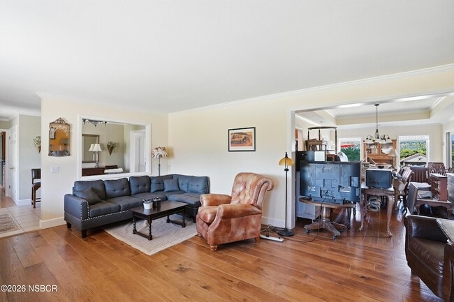 Building Photo - 2611 Janin Way