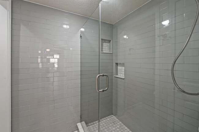 Building Photo - 2400 N Braeswood Blvd