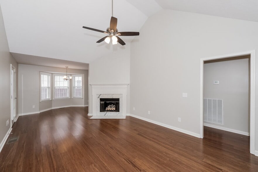Building Photo - 3364 Milbridge Dr