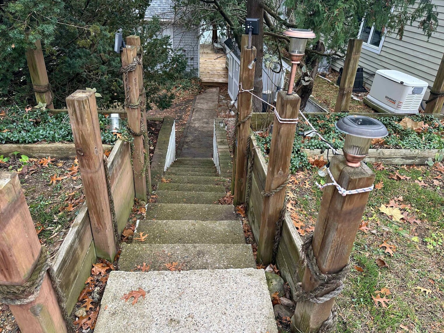 Building Photo - 8685 Je-NE-Be Dr NE