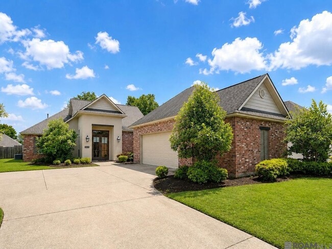 Building Photo - 37464 Cypress Hollow Ave