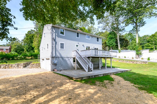 Building Photo - 72 Harvey Rd