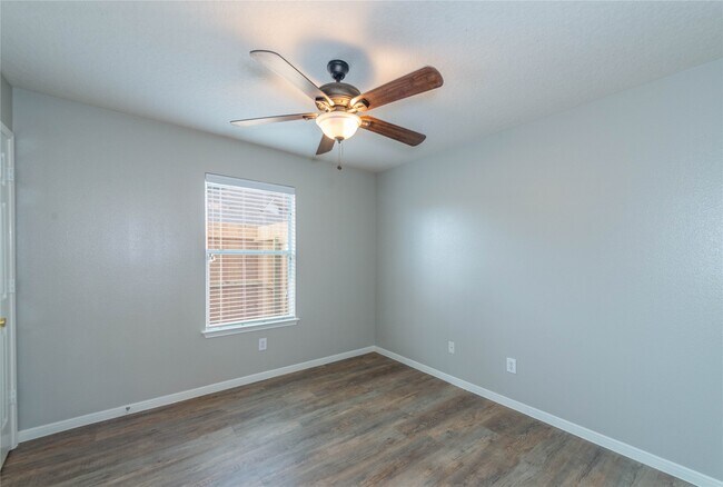 Building Photo - 3902 Tulip Glen Ct